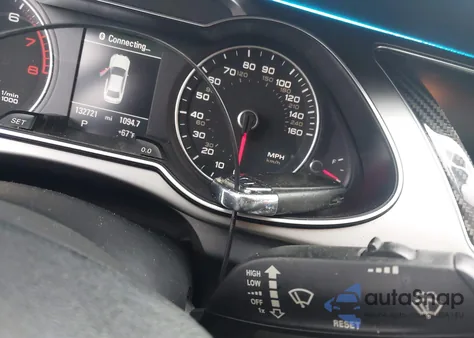 2013 Audi A4 2.0T Premium z USA, uszkodzony, nr VIN WAUFFAFL8DN007008